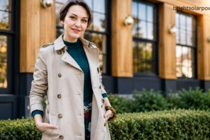 Short coat worn by a woman in a stylish outdoor setting.